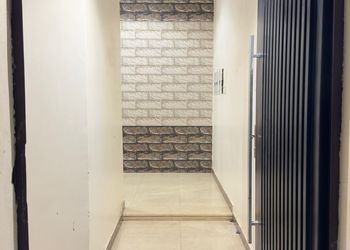 استديو بسرير ماستر وجلسة جانبية 