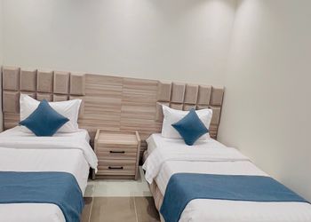 استديو بدخول ذاتي 