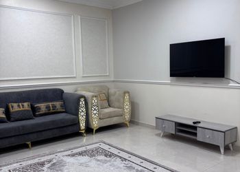 شقة بغرفتين نوم وأثاث هادئ