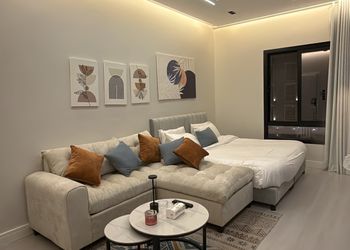استديو بسرير ماستر وجلسة جانبية 