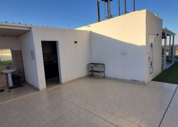 شقة في السطح بجلسة 