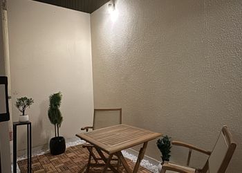 استوديو بجلسة خارجية 