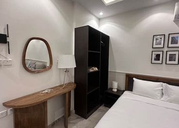 استديو بأثاث مريح وبسيط 