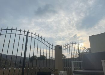 فيلا بإطلالة بين أرياف القريه