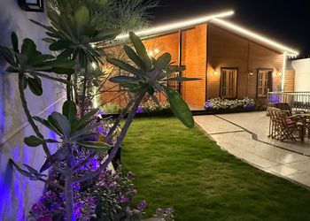 كوخ بغرفتين نوم وباجواء عائلية 