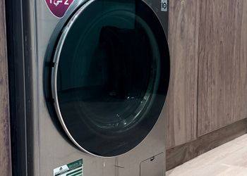 شقة بغرفة جلوس وغرفتين نوم 