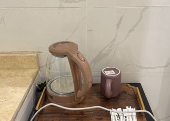 استديو بسرير ماستر وجلسة جانبية