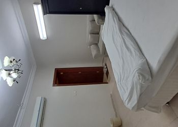 استديو بسرير ماستر 