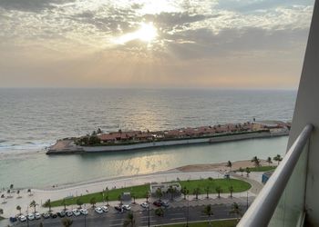 شقة باطلاله على البحر وغرفة نوم 