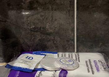 استديو بسرير ماستر وجلسة مريحة 