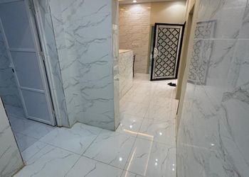 شاليه بمسطح اخضر ومسبح