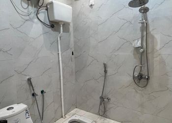 شقة بصالة وغرفتين نوم