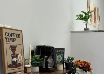 استديو بسرير ماستر وأثاث مريح
