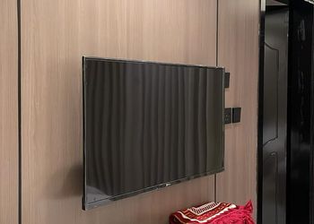 استديو بأثاث مريح وبسيط 