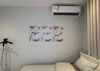 استديو بتصميم هادئ ودخول ذاتي