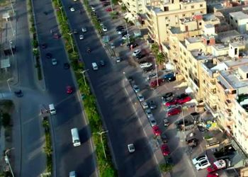شقة بصالة وثلاث غرف نوم