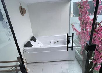 استديو هادئ بسرير ماستر 