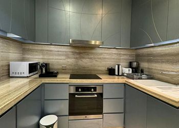 استديو هادئ بسرير ماستر 