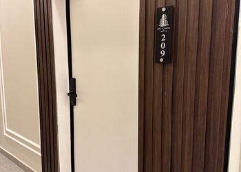 استديو بسرير ماستر وجلسة جانبية