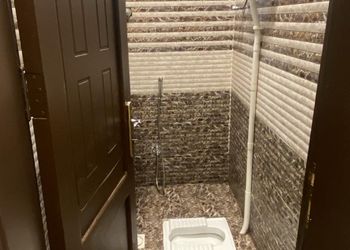 استديو بأثاث مريح وبسيط 