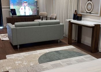 استديو بسرير ماستر وجلسة جانبية