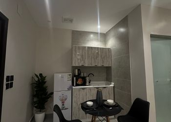استديو بدخول ذاتي وسرير مريح 