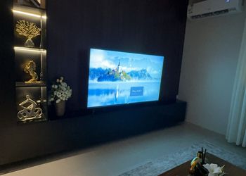شقة بصالة ودخول ذاتي 