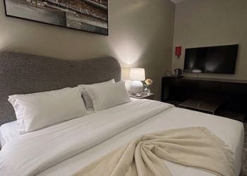 استديو بدخول ذاتي وسرير ماستر