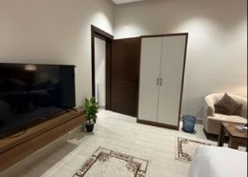 استديو هادئ بسرير ماستر 