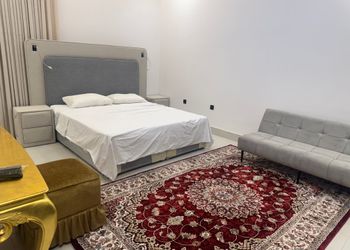 شقة بغرفتين نوم وصالة