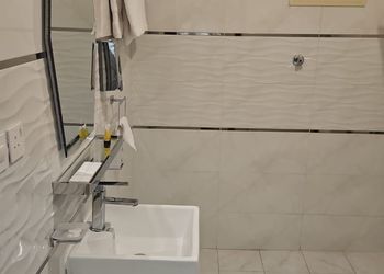 شقة بغرفتين نوم وصالة 