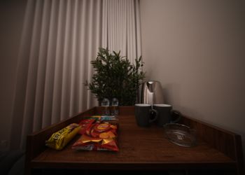 استديو هادئ بدخول ذاتي 