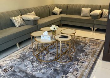 شاليه بمجلس مطل على المسابح 