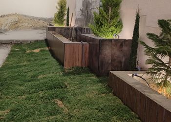 شالية بمجلس مطل على الفناء الخارجي 