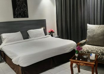 استديو بسرير ماستر  ودخول ذاتي