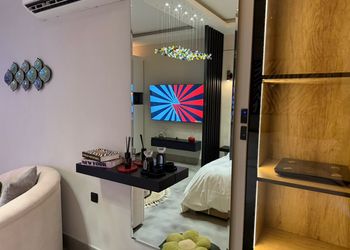 استديو بتصميم أنيق ودخول ذاتي