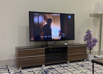شقة بصالة وغرفة نوم 