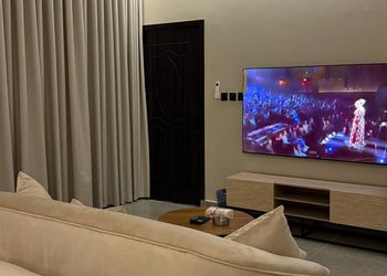 استديو هادئ بسرير ماستر 