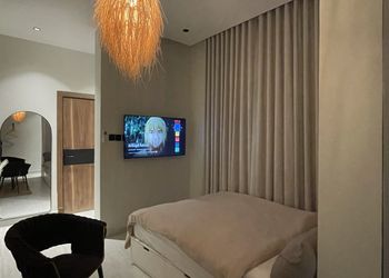 استديو بسرير ماستر ودخول ذاتي 
