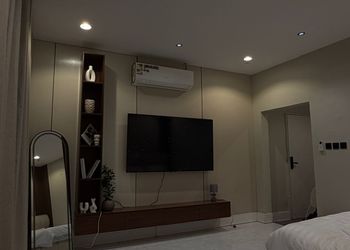 استديو بسرير ماستر