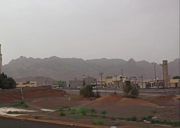 شاليه بمسبح خارجي ومجلس 