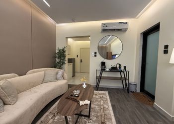 استديو بتصميم أنيق ودخول ذاتي