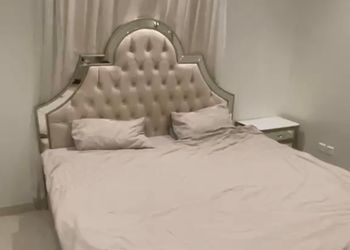 استديو بسرير ماستر وجلسة جانبية