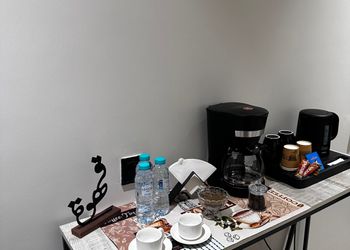 استديو بسرير ماستر وجلسة جانبية 