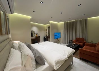 استديو بسرير ماستر ودخول ذاتي