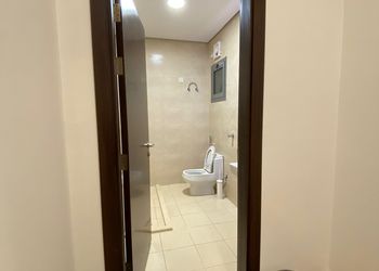 شقة بصالة وغرف نوم