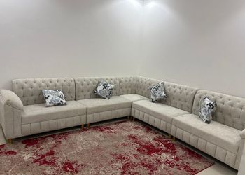 شقة بغرفة معيشة وغرفتين نوم 