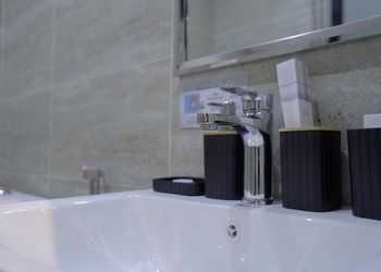 شقة بغرفة معيشة وغرفة نوم 