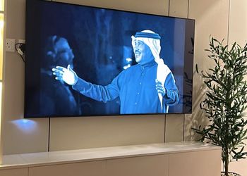شقة بغرفة معيشة وغرفة نوم 