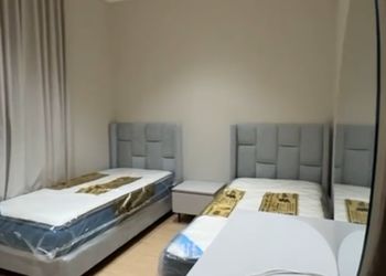 شقة بألعاب أطفال